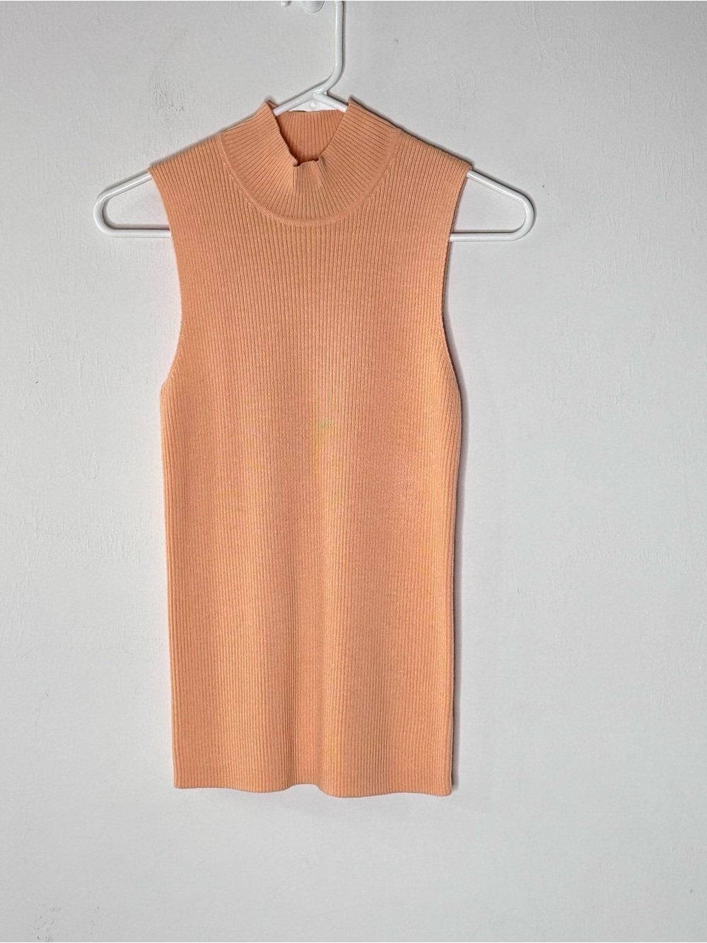 St John Peach Ribbed Mock Neck Sleeveless Wool/Silk/Cashmere Sweater M - Picture 2 of 5